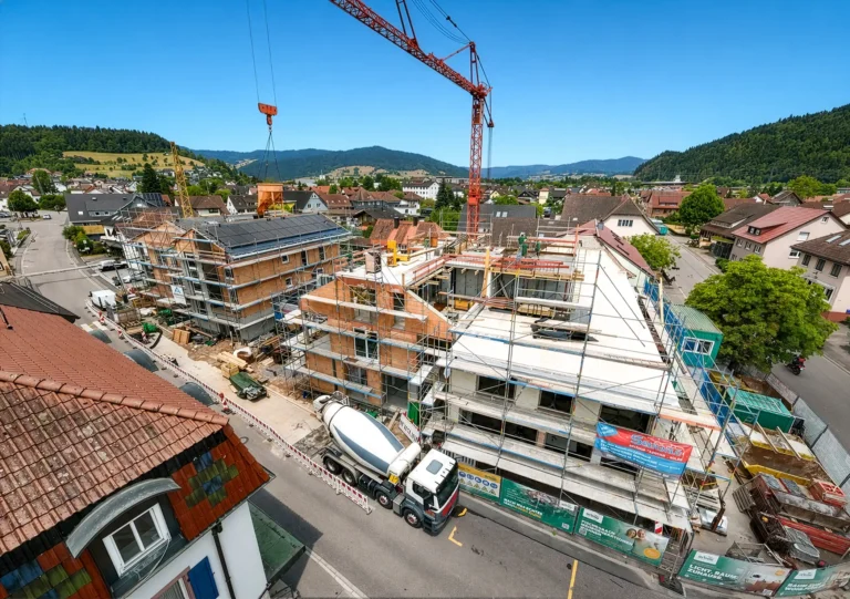 Drohnenaufnahme mit Blick auf die Baustelle