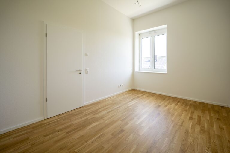 2026-04-25_W12_Schlafzimmer2_website