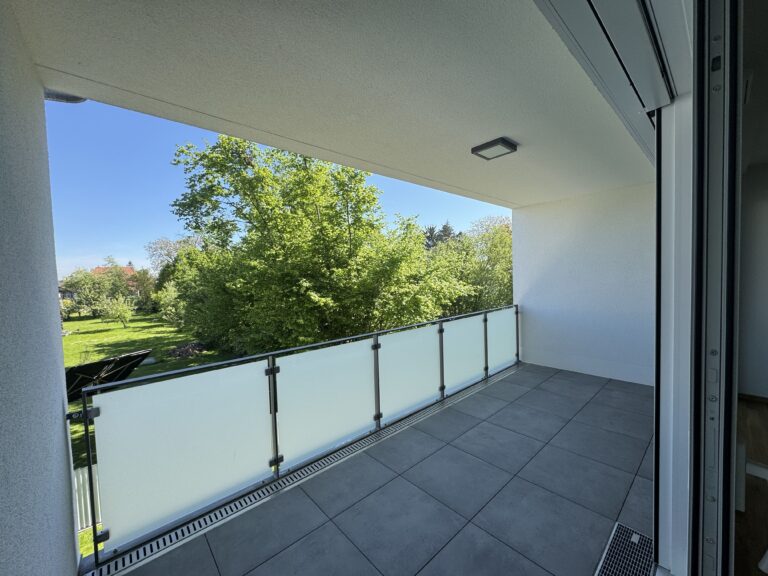 2026-04-25_W15_Loggia_website