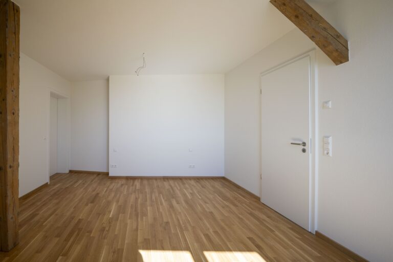 2026-04-25_W18_Schlafzimmer2_website