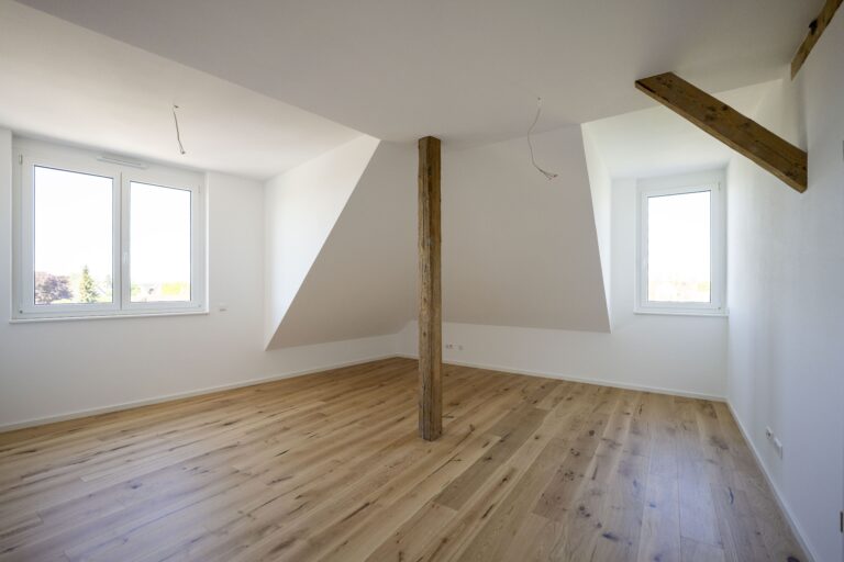 2026-04-25_W19_Schlafzimmer1_website