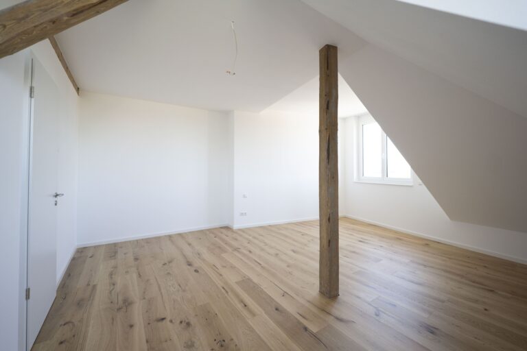 2026-04-25_W19_Schlafzimmer2_website